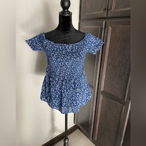 Old Navy off the shoulder smocked top